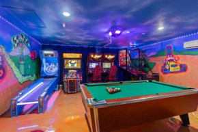 Free Arcade! All Rooms Themed! South Facing Pool!